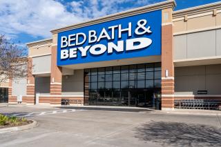 a bed bath & beyond store