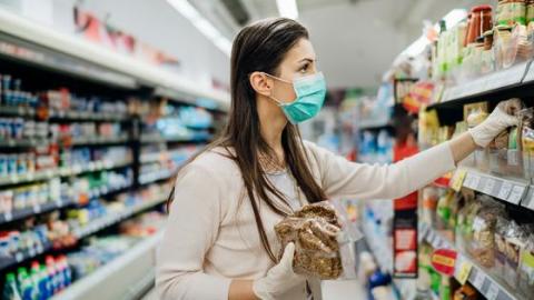 COVID-19 Led Shoppers to Change Retailers, Brands Advantage Sales