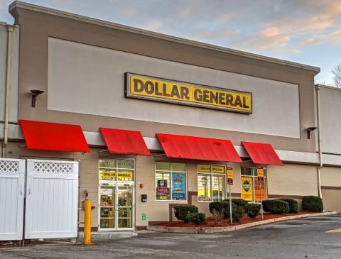dollar general front