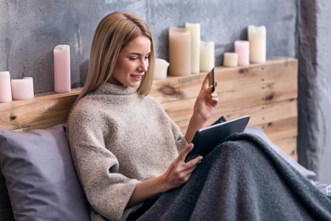 Millennial Shopping Online
