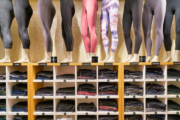 lululemon leggings display