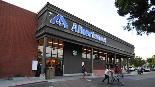 Western Union Teams With Albertsons For Money Transfer 